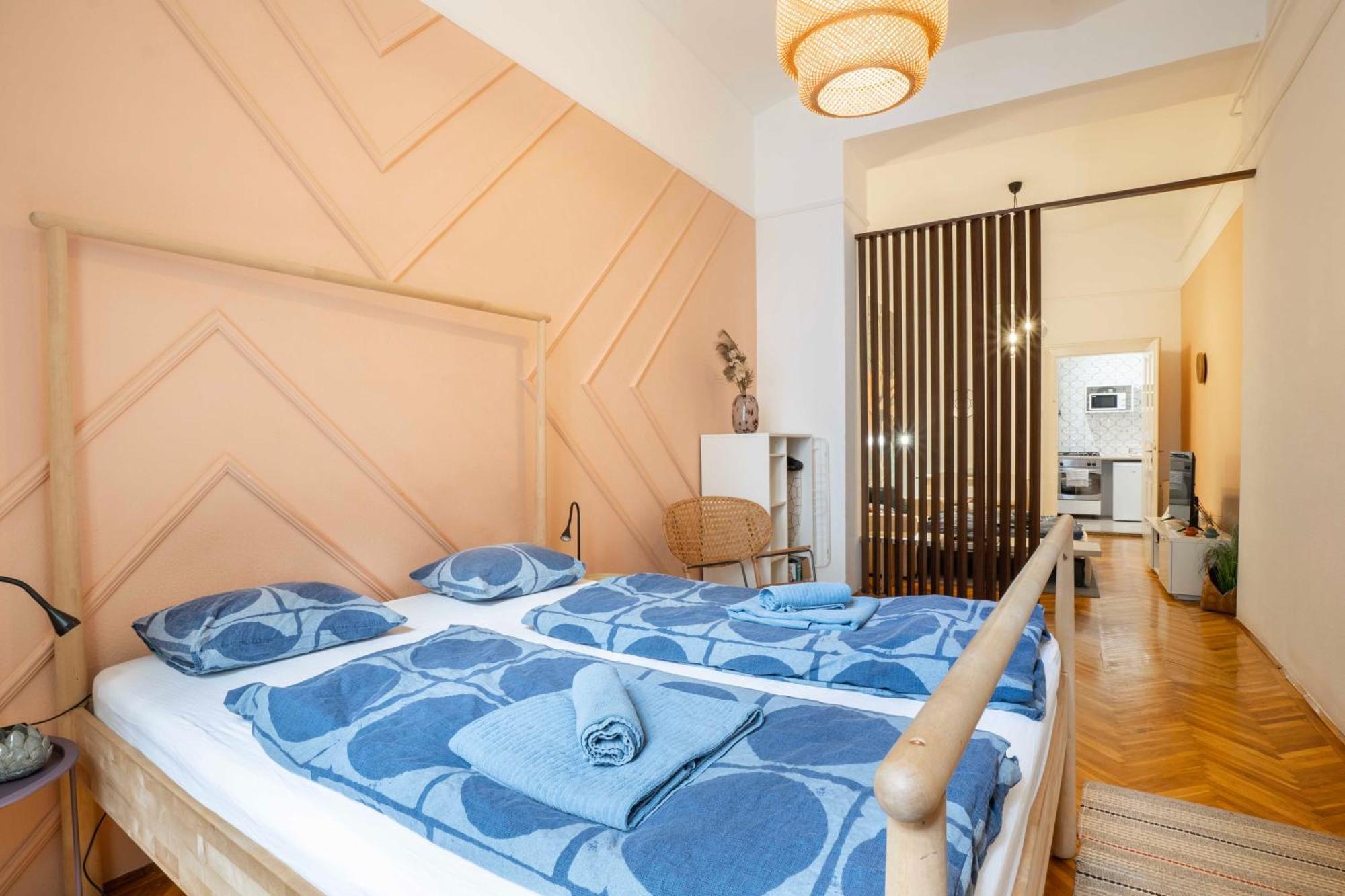 Quiet Design Apartment Next To Szimpla Ka8 Budapeste Exterior foto